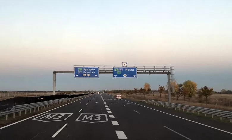 Ungaria reintroduce restricțiile pentru camioane din weekend și sărbători legale