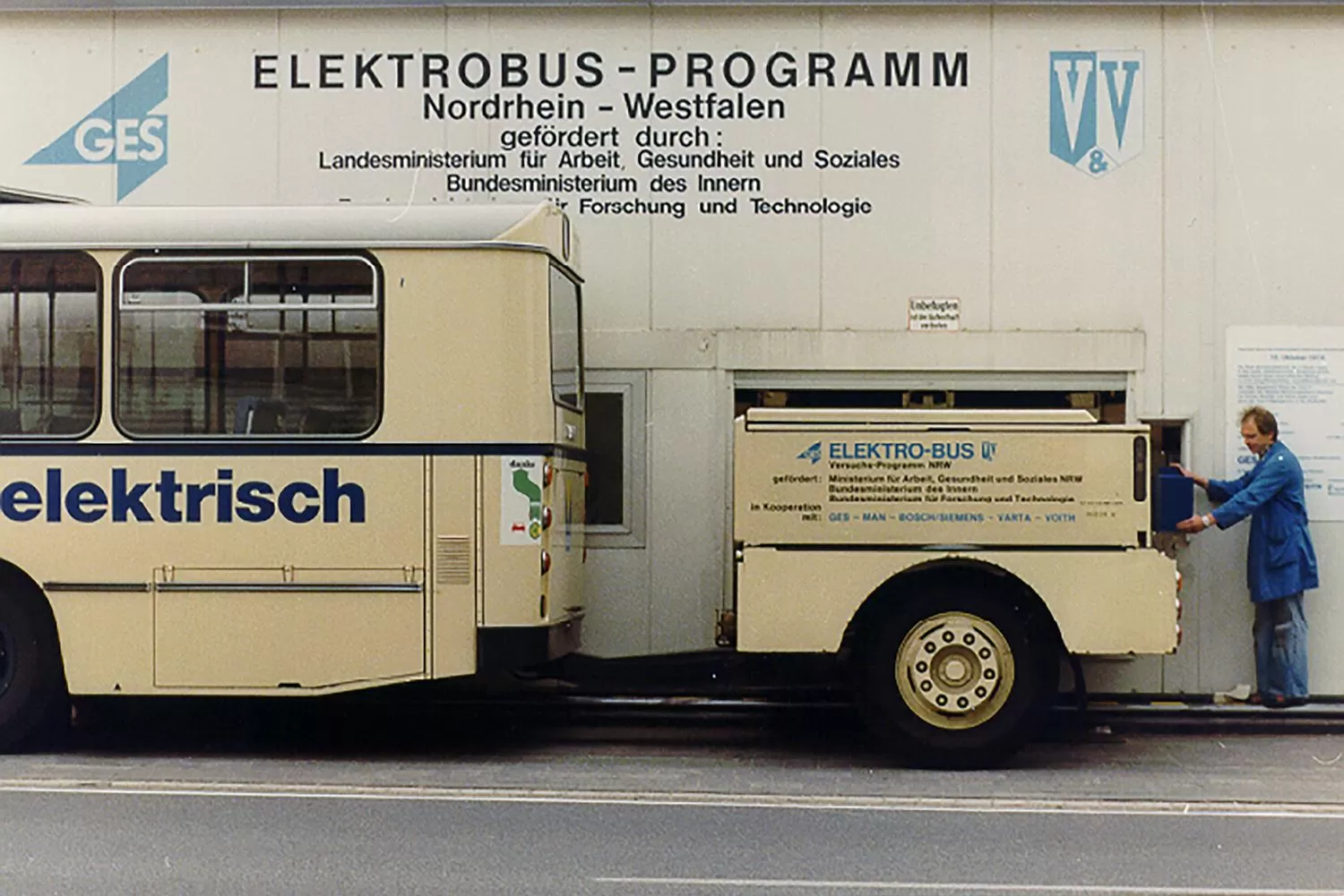 Primul autobuz electric MAN a fost produs în urmă cu 50 de ani 4 p bus eot 50 jahre elektrobus 02