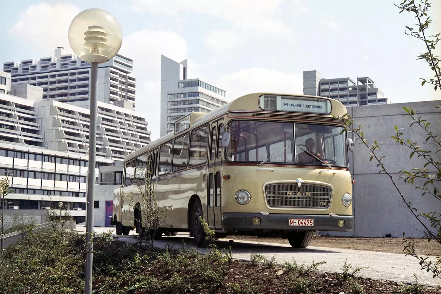 Primul autobuz electric MAN a fost produs în urmă cu 50 de ani 3 p bus eot 50 jahre elektrobus 1