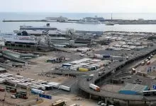 COVID-19: Șoferii de camion sunt excluși de la măsura carantinei obligatorii în Marea Britanie