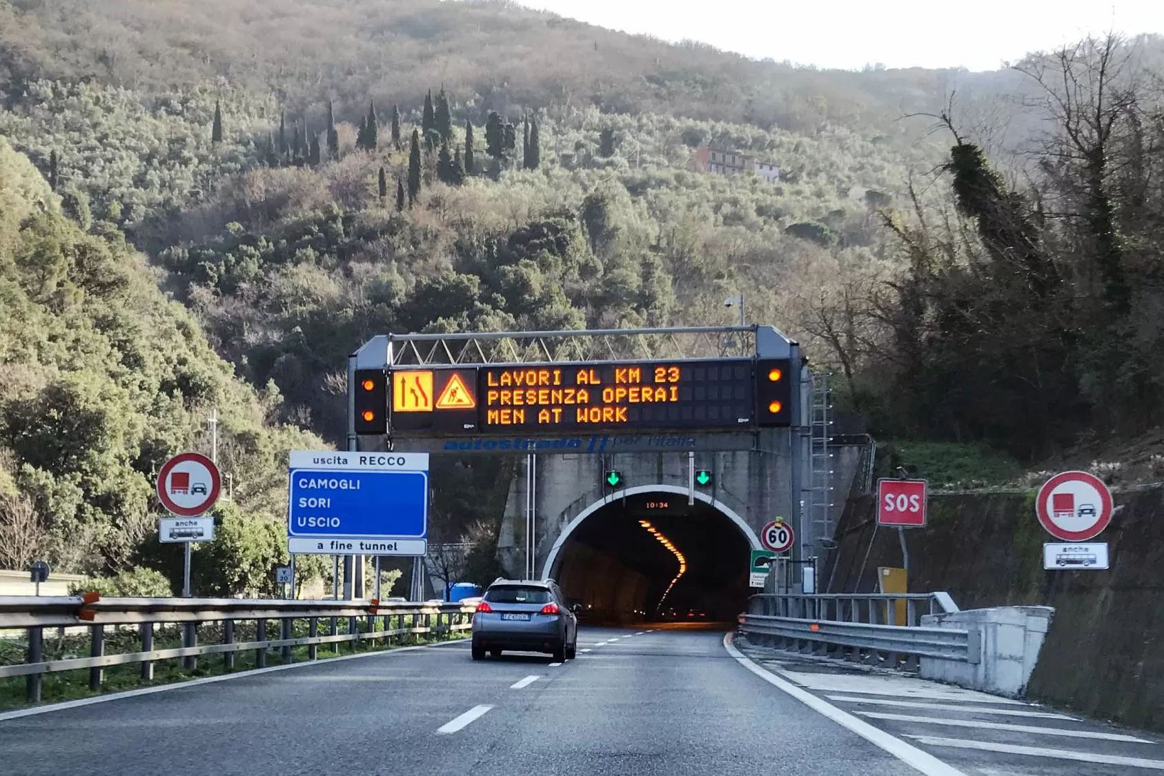 ADAC a inspectat 16 tuneluri rutiere din Europa, iar jumătate nu corespund normelor de siguranță în vigoare