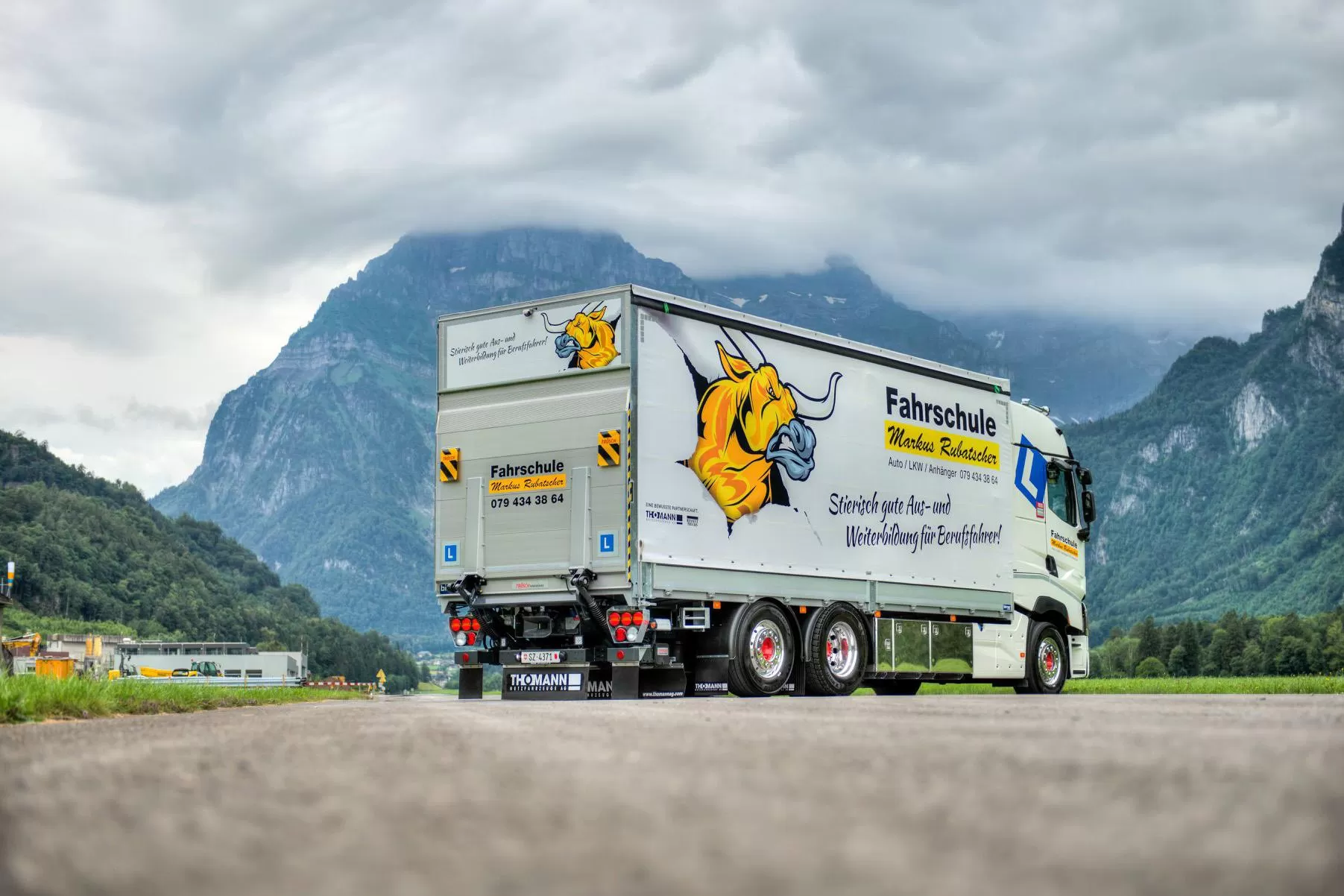 Renault Trucks T 520 P6x2, noul camion al școlii de șoferi Markus Rubatscher