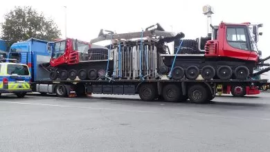 Un camion cu două ratrack-uri, fără niciun sistem de ancorare, oprit de poliția germană 2 Un camion cu două ratrack-uri, fără niciun sistem de ancorare, oprit de poliția germană