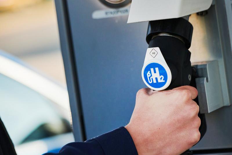 Daimler, IVECO, Volvo Group, Shell și OMV vor dezvolta împreună camioane cu hidrogen