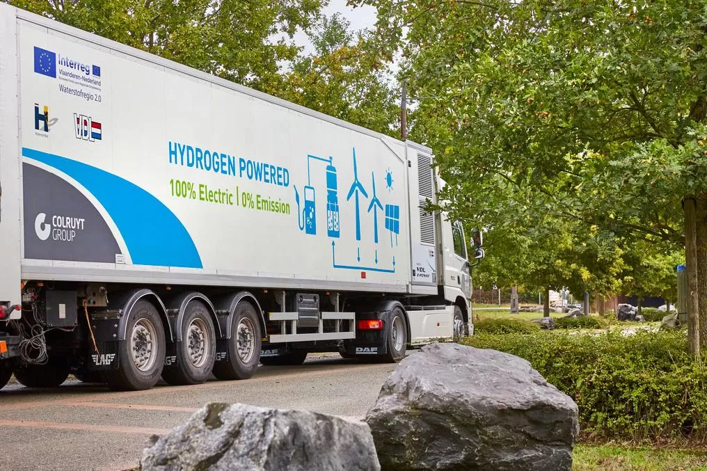 Primul camion cu hidrogen de 44 de tone a intrat în circulație în Europa