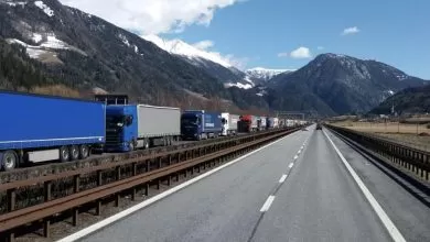 Transportatorii germani critică controalele în bloc a camioanelor din Tirol
