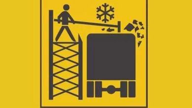 Nu plecați la drum cu zăpadă sau gheață pe plafonul vehiculului!