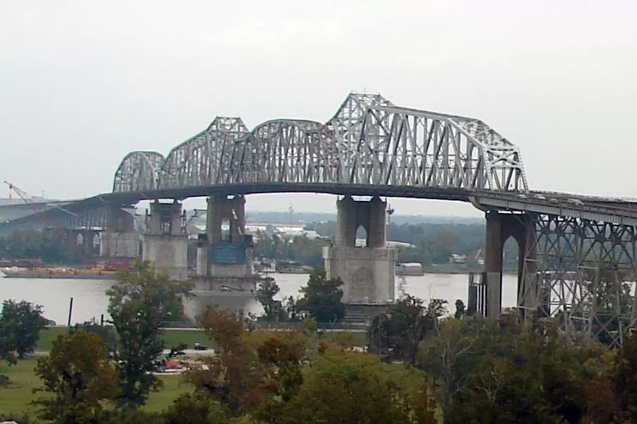 Cele mai înficoșătoare poduri din America pentru șoferii de camion