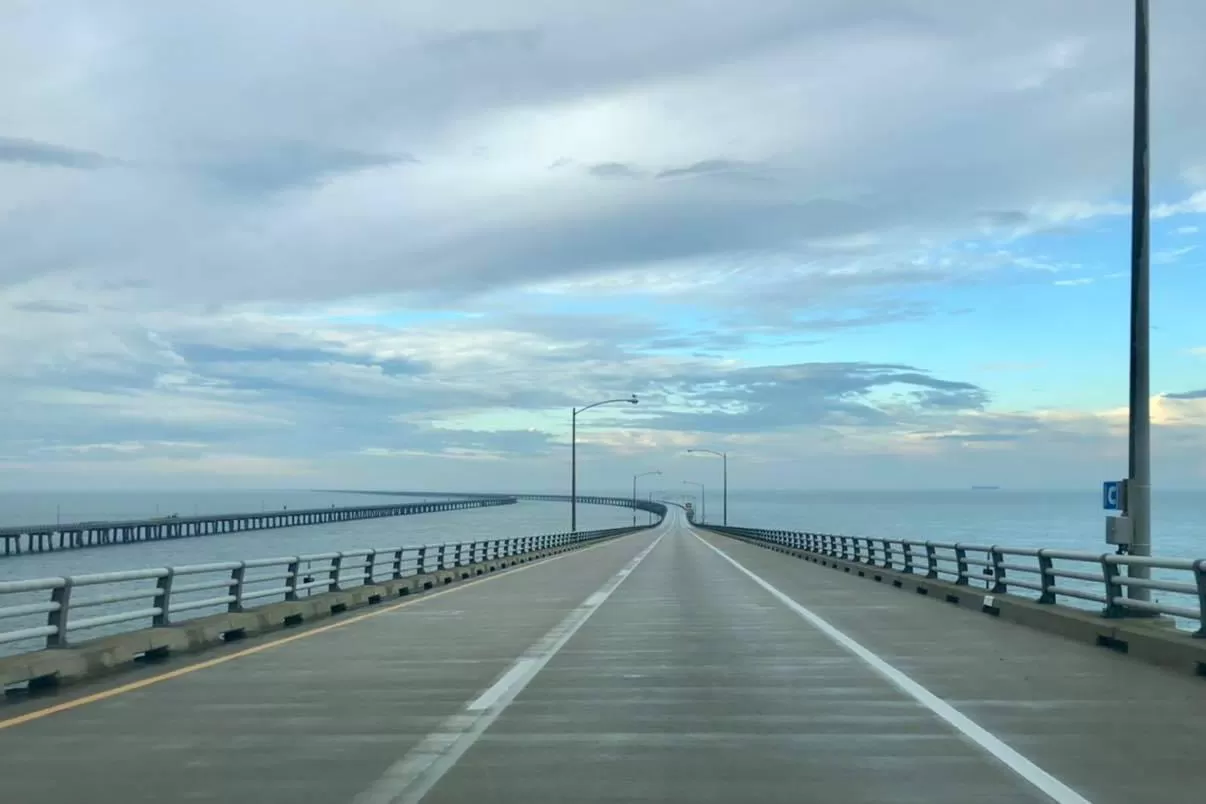 Cele mai înficoșătoare poduri din America pentru șoferii de camion