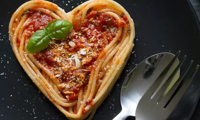 Restaurantele de pe autostrăzile din Franța pot deschide și la orele prânzului