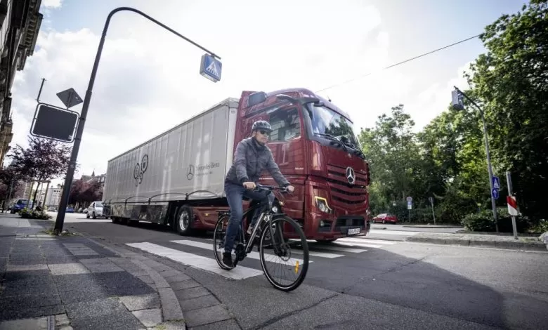 Cereri record pentru sistemul Sideguard Assist de la Mercedes-Benz Trucks