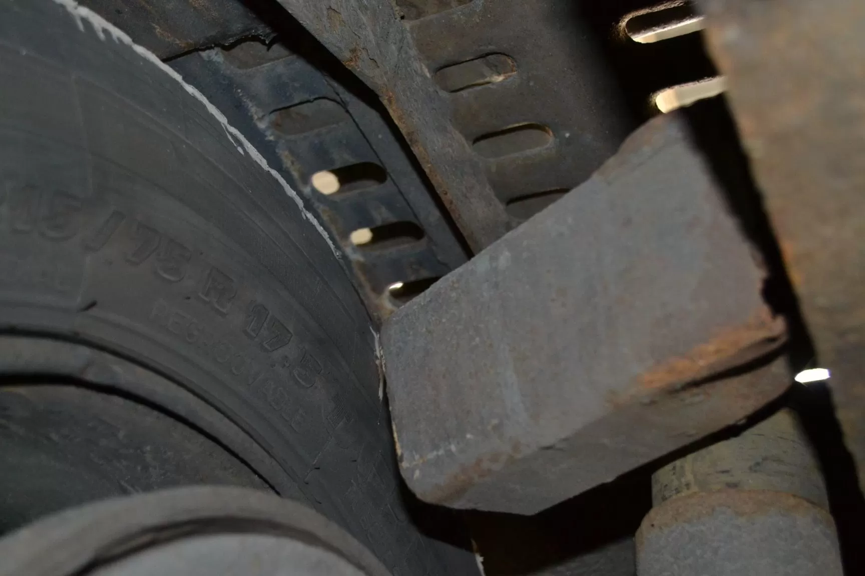 Transportor auto blocat în Germania din cauza numeroaselor probleme tehnice