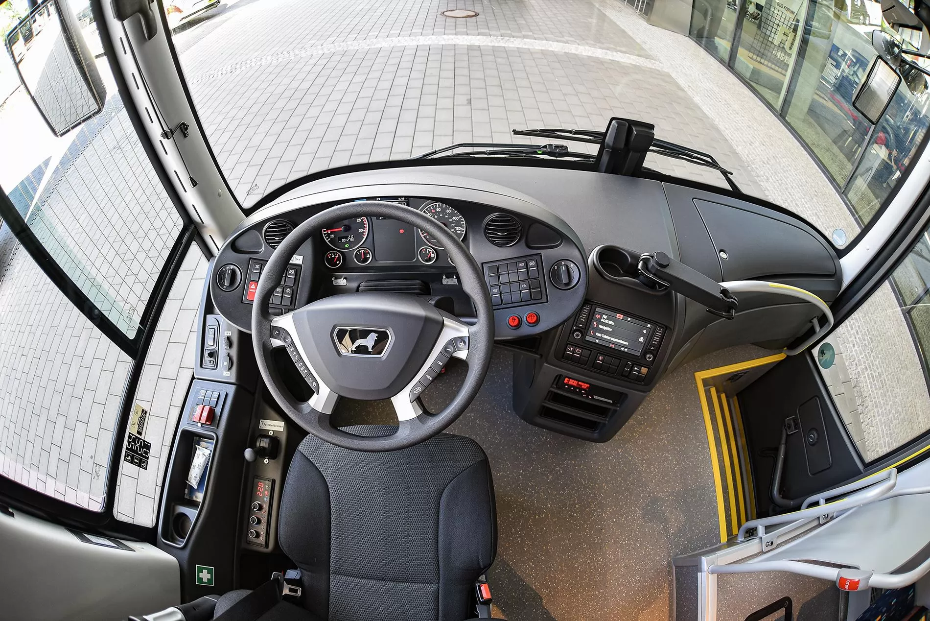 MAN Lion's Intercity, ideal atât pentru transport interurban, cât și școlar