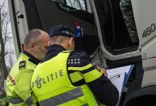 Vin vremuri grele în Belgia și Olanda pentru transportatorii est-europeni