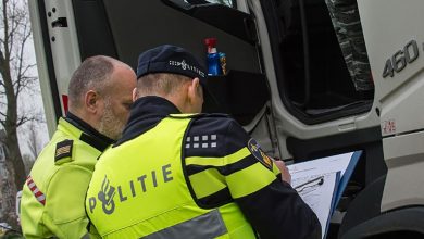 Vin vremuri grele în Belgia și Olanda pentru transportatorii est-europeni