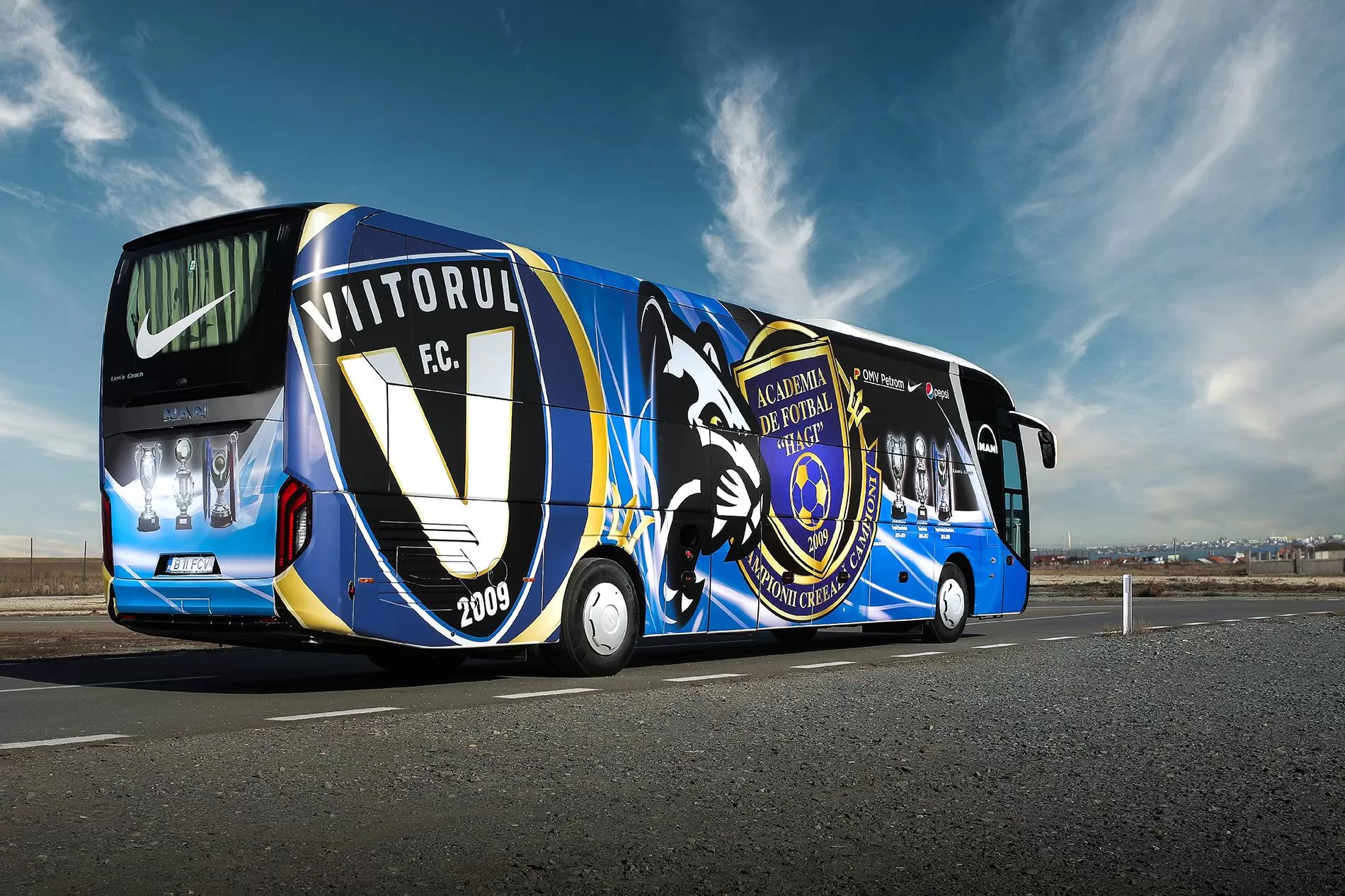 Echipa de fotbal FC Viitorul are un nou autocar MAN Lion’s Coach C 3 MAN Viitorul RESIZE 007