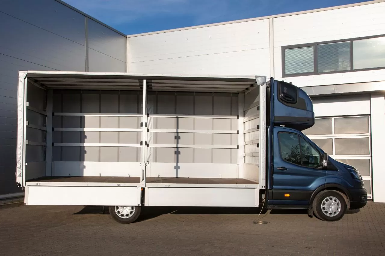 Ford Transit L5 poate transporta 10 europaleți 4 Transit L5 Nadwozia Partner