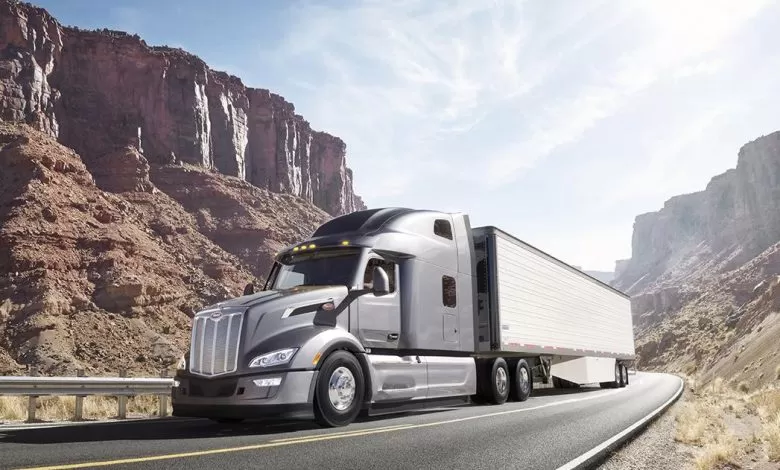 Americanii de la Peterbilt au prezentat în premieră noul Model 579