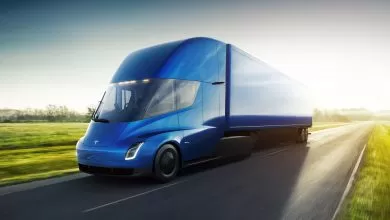 Tesla Semi va avea un pachet de baterii de 500 kWh