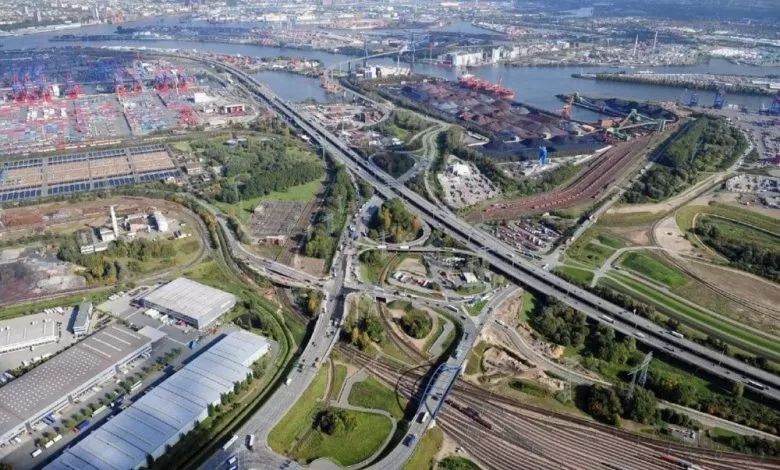 Autostrada germană A7 va fi închisă total 79 de ore, în zona Hamburg 1 Autostrada germană A 7 va fi închisă total 79 de ore, în zona Hamburg