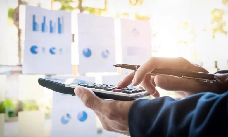 Șoferii estici costă cu peste 170% mai puțin decât cei vesticii