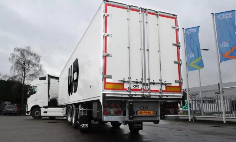 Duis Transport alege noua remorcă Van Eck tip box