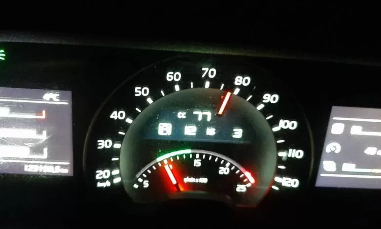 Șoferii olandezi, protest cu 77 km/h: vor salariu mai mare și climă de parcare obligatorie