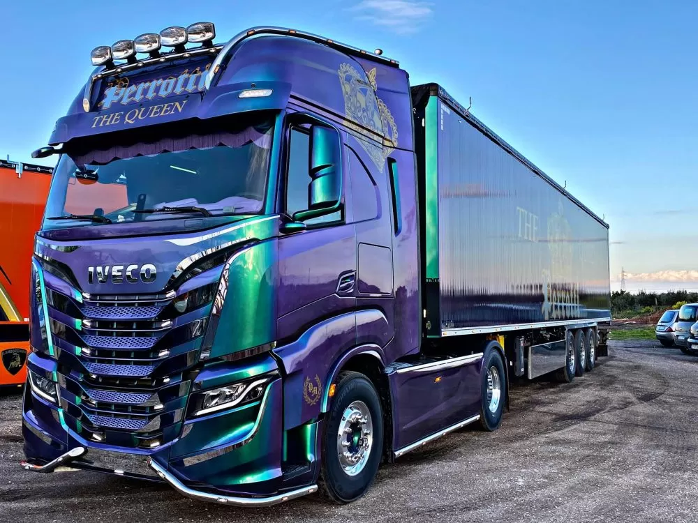 IVECO și Autotrasporti Perrotti prezintă The Queen și The Princess