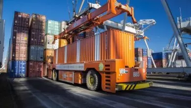 Portul Rotterdam extinde flota de camioane fără șofer de la VDL