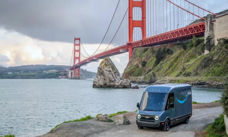 Autoutilitara electrică Rivian testată de Amazon în San Francisco