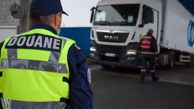 Camion înmatriculat în România depistat cu 880,4 kg de rășină de canabis, în Franța