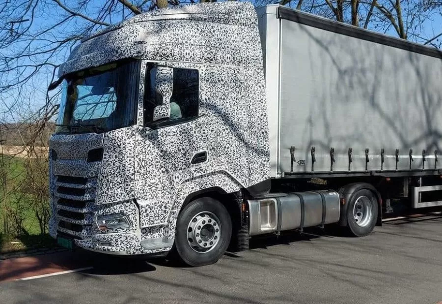 noul DAF XF camuflaj