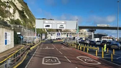 De azi, teste COVID și restricții de părăsire a cabinei pentru șoferi în Marea Britanie