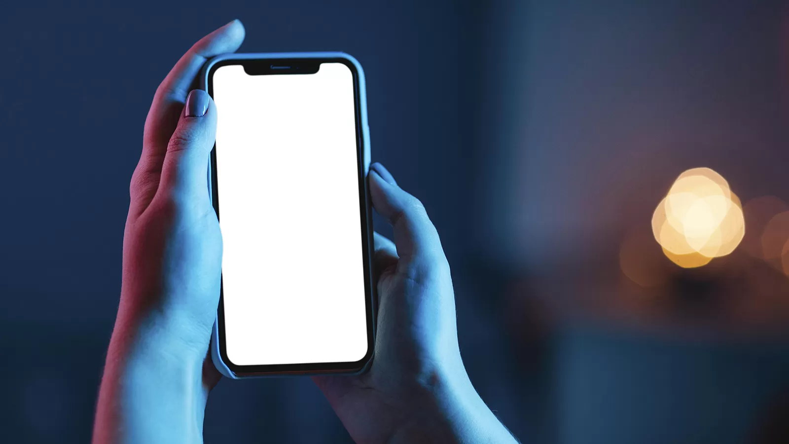 Patru moduri în care telefonul mobil ne distrage atenția la volan