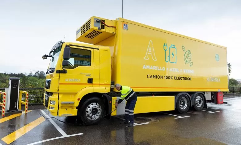 Un model MAN eTGM este primul camion electric livrat în Spania 1 Un model MAN eTGM este primul camion electric livrat în Spania