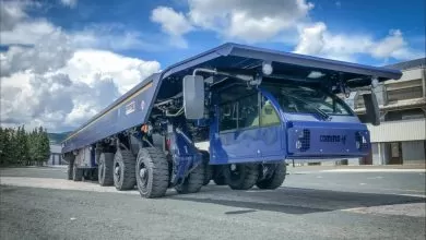 Camion special în Franța: cabina sub platformă și sarcină utilă de 140 de tone 1 Camion special în Franța: cabina sub platformă și sarcină utilă de 140 de tone