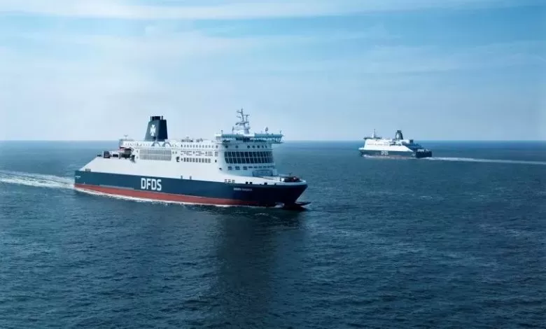 Acord între DFDS și P&O: șoferii pot urca în următorul feribot disponibil la Calais și Dover