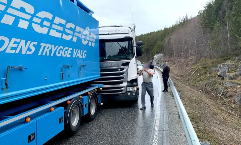 Șofer de camion periculos, reținut de civili în Norvegia (VIDEO)