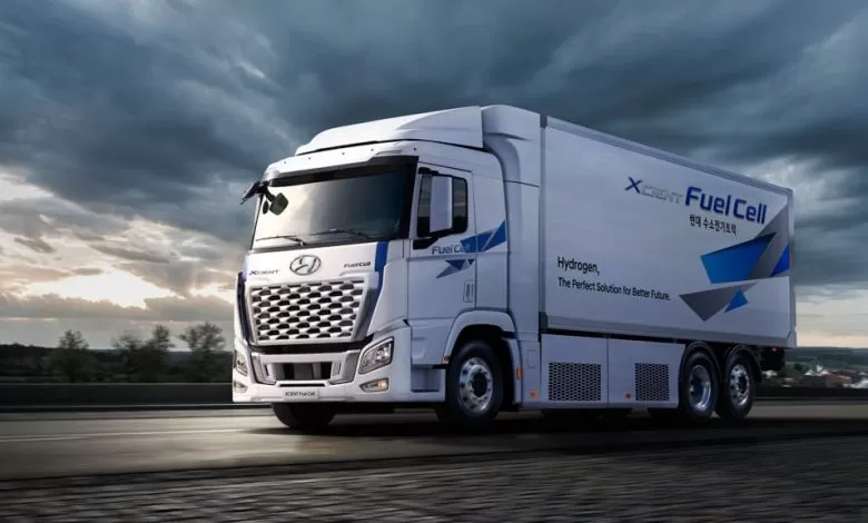 Hyundai XCIENT 2021: versiune 6x2 și sistem de rulare revizuit