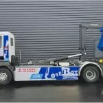 Suprastructură nouă pentru camioanele electrice Renault: lift hidraulic cu cârlig 4 Suprastructură nouă pentru camioanele electrice Renault: lift hidraulic cu cârlig