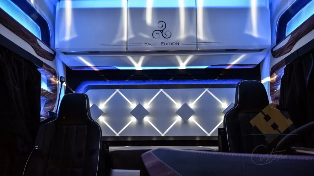 Camion Scania cu interior de yacht de lux 4 Scania cabina yacht