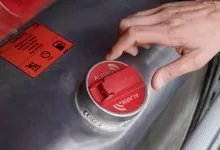 Condamnat pentru că a bătut doi hoți români de motorină