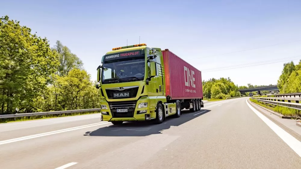 Hamburg TruckPilot: Succes în testele practice cu prototipuri autonome MAN 4 Hamburg TruckPilot: Succes în testele practice cu prototipuri autonome MAN