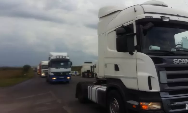 Transportatorii români, protest împotriva reîncadrării retroactive a diurnelor