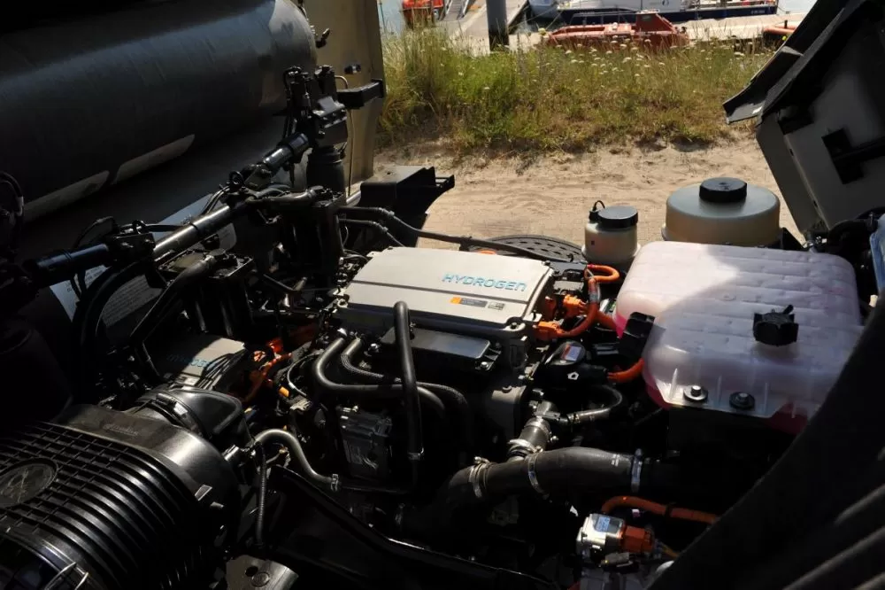 Hyundai XCIENT Fuel Cell alimentat cu hidrogen a fost prezentat Olanda 3 Primul Hyundai Xcient Fuel Cell alimentat cu hidrogen din Olanda