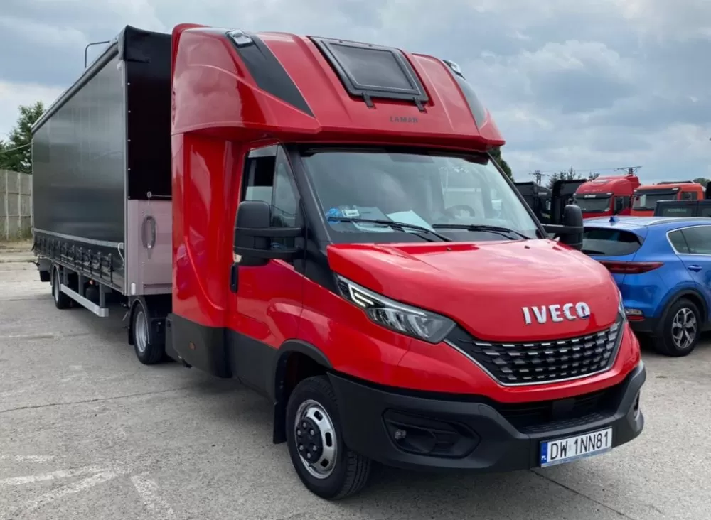 Cap tractor Iveco Daily pentru transport internațional