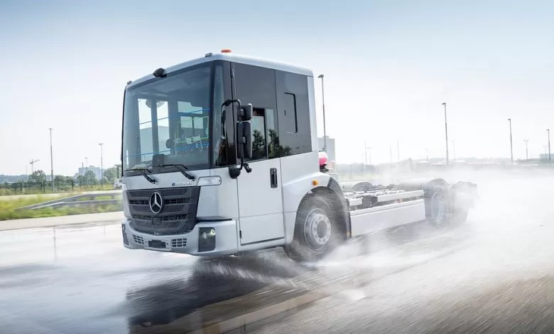 Mercedes testează al doilea camion electric al mărcii, eEconic