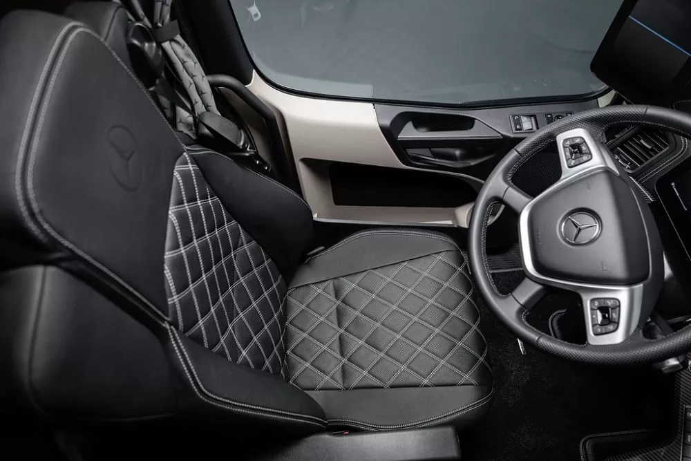 Primul Mercedes-Benz Actros Edition 2 livrat în România 5 Primul Mercedes-Benz Actros Edition 2 livrat în România