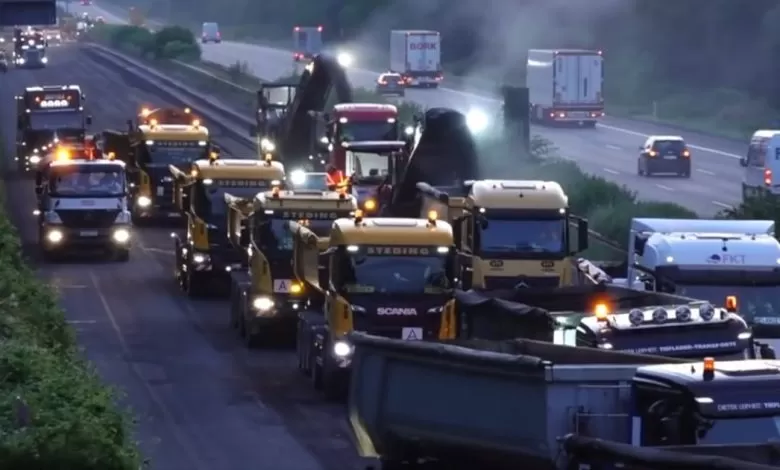 Nemții au reasfaltat 66 km de autostradă, pe 3 benzi, în nici 4 zile