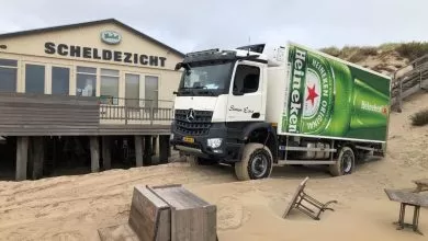 Camion de construcții 4x4 pentru distribuție de... bere